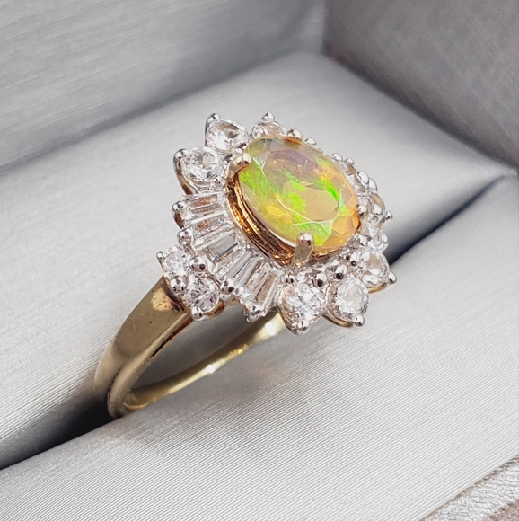 Opal Ring - Picture 2 of 8